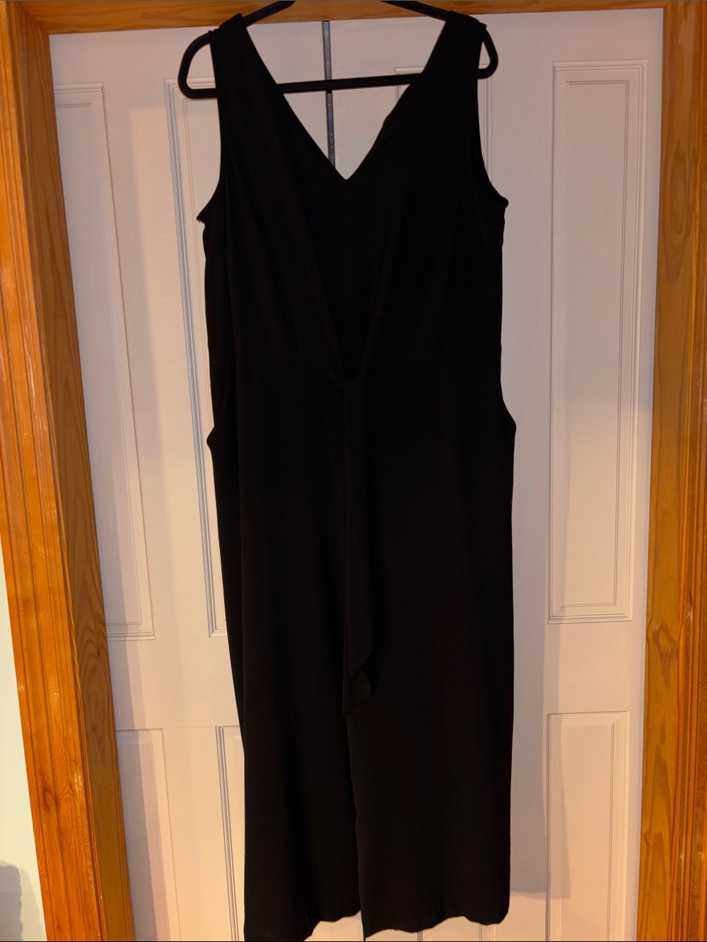 Gabby Skye Black Sleeveless V-Neck Jumpsuit